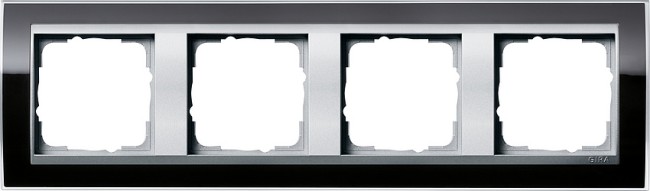 214736 - Gira Event Clear Рамка на 4 поста, чёрная глянцевая, центральная вставка алюм.