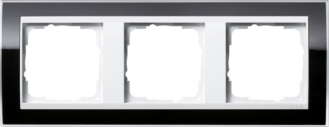 213733 - Gira Event Clear Рамка на 3 поста, чёрная глянцевая, центральная вставка белая